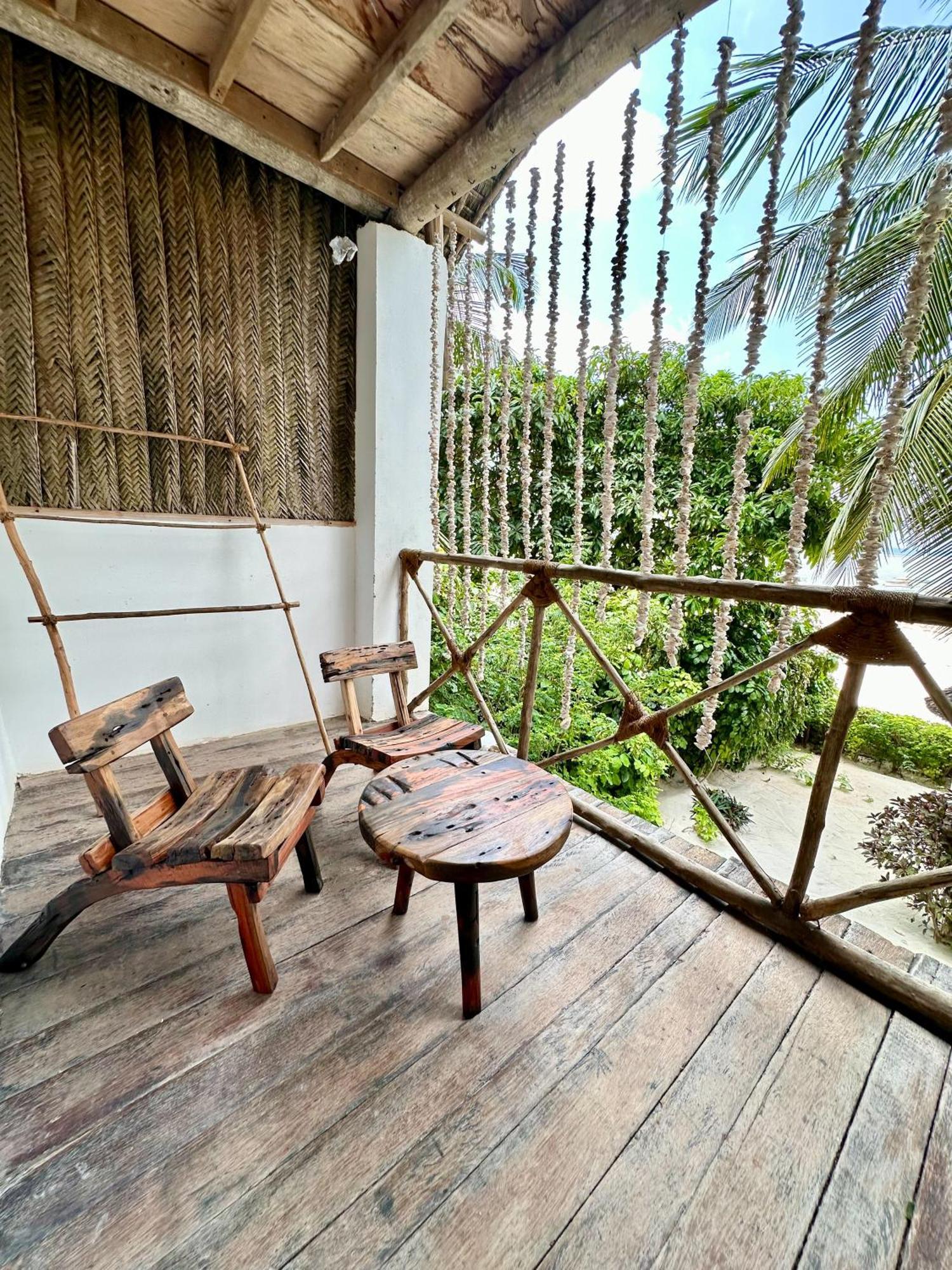 hebe boked HOTEL HEBE BUNGALOWS LODGE, MATEMWE (ZANZIBAR) ***